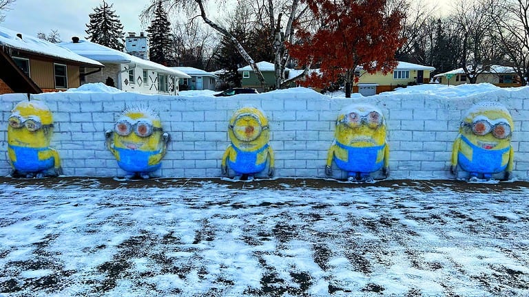 Minions Ice Sculptures
