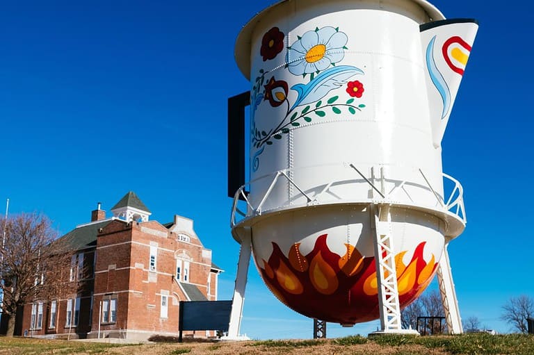 Sip on this: Stanton, Iowa, is home to the world's largest Swedish coffee pot and a matching cup! You have to see this!