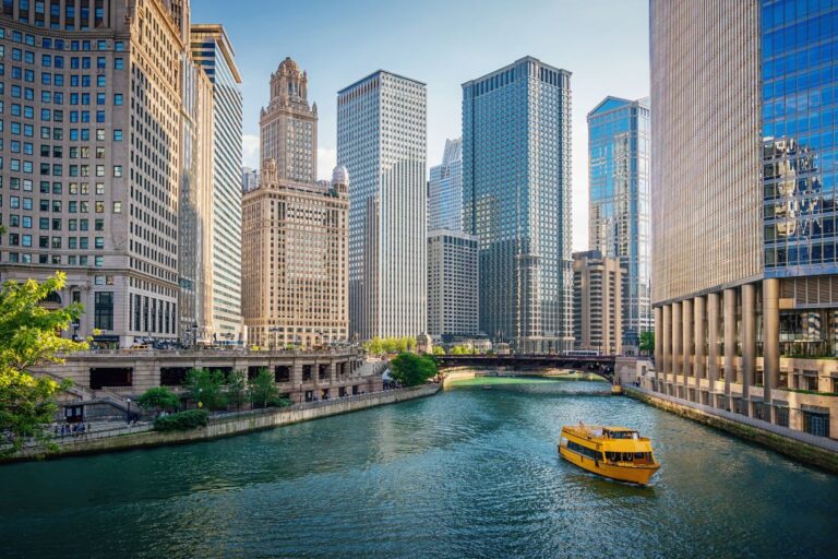 Downtown Chicago. Get ready to make waves in the Chicago River this September! Join in the fun of a historic open water swim and help support ALS research.