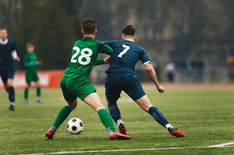 Minnesota soccer players. Discover the ultimate playground for sports enthusiasts in Minnesota! These are some fun recreation activities the whole family will love!