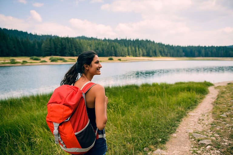 Solo female traveler in Minnesota. Ready to embark on a solo adventure in the Land of 10,000 Lakes? Check out our top picks for the BEST solo travel destinations in Minnesota!