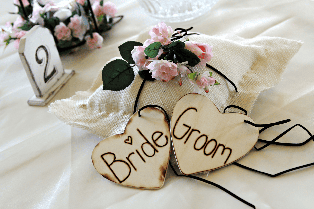 Hilarious MC Jokes for Weddings Keep Your Guests Laughing!