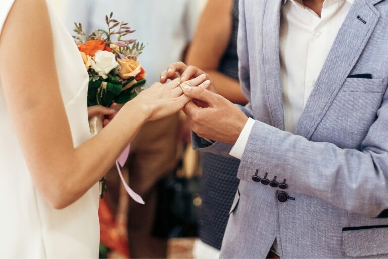 Bride and Groom at ceremony. Looking for hilarious MC jokes to make your wedding speech unforgettable? Check out our ultimate guide to keeping guests laughing.