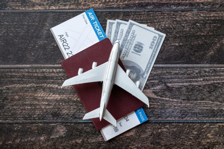 Plane tickets, money and a model plane. Discover the hidden tricks to get your money back on plane tickets – even when you thought it was impossible!