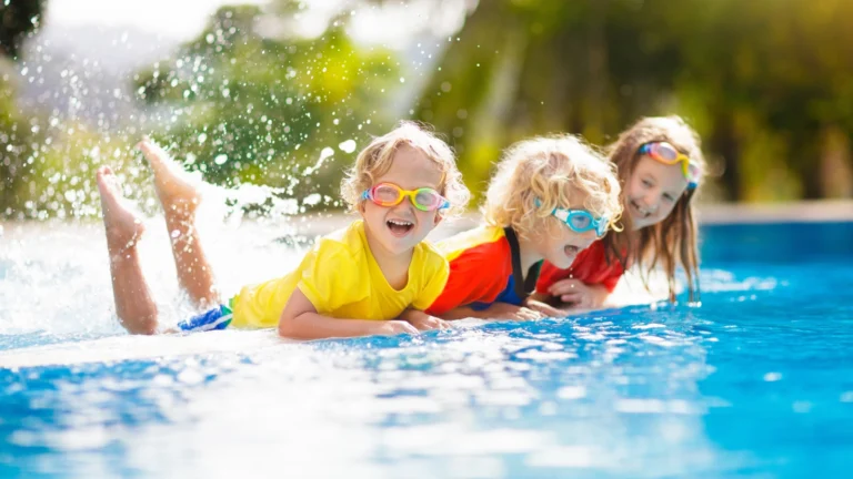 From outdoor adventures to art-filled experiences, these 10 free activities in Minneapolis will keep your kids hooked and your wallet happy!